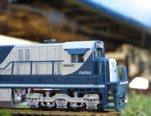 160627 - LOCOMOTIVA MINIATURA LOURES